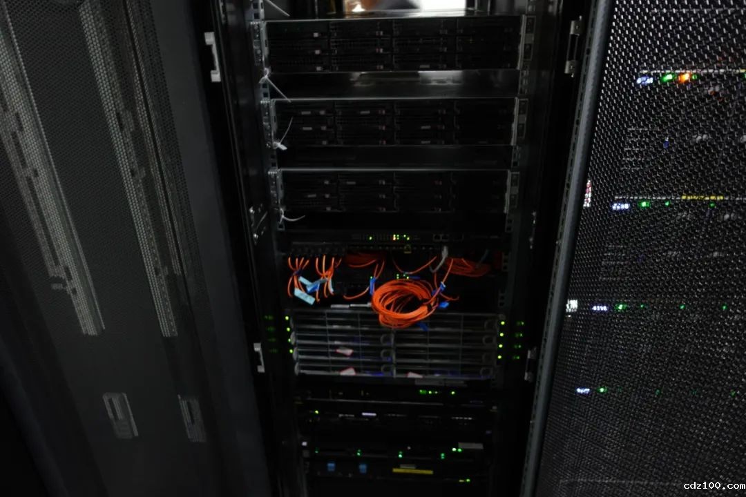 数据安全不放假，稳定维护不打烊！