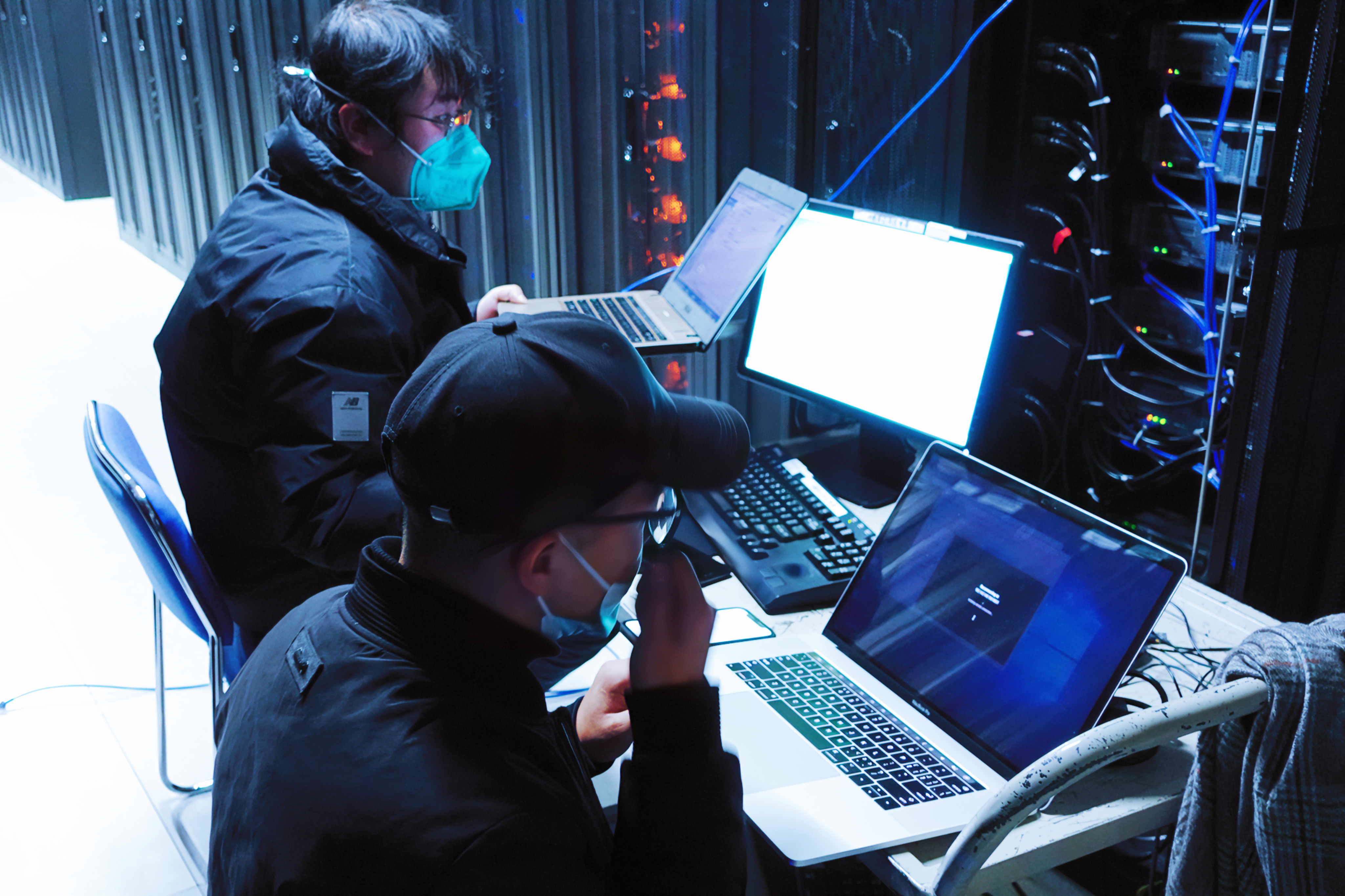 运维人亲测：成都服务器托管商怎么选？避开这些坑，认准天下